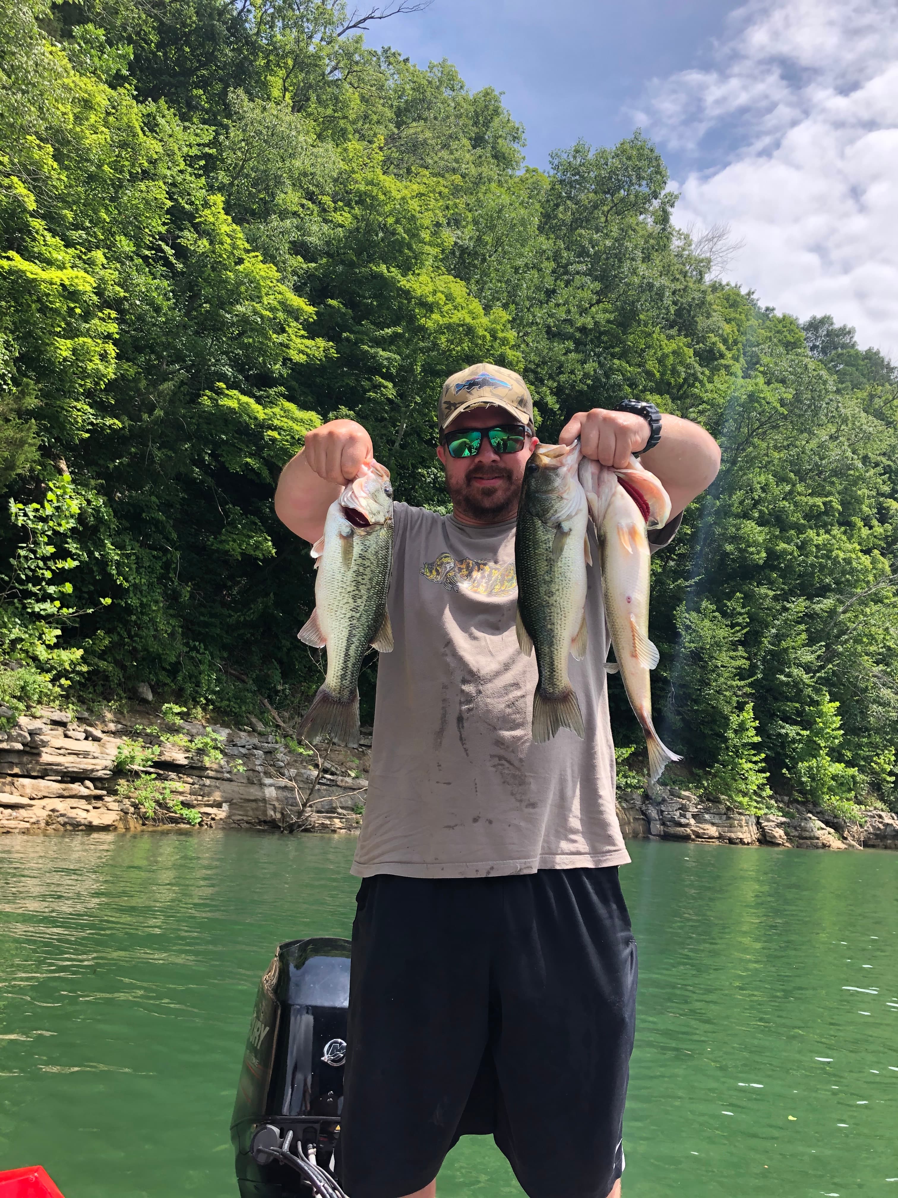Summer bass fishing success on Lake Cumberland